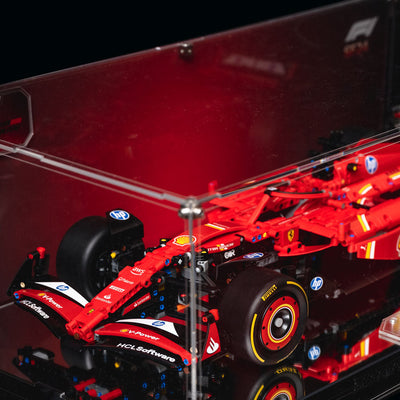Premium-Display-Vitrine für LEGO® Ferrari F1 SF-24 aus ultra-transparentem Acryl